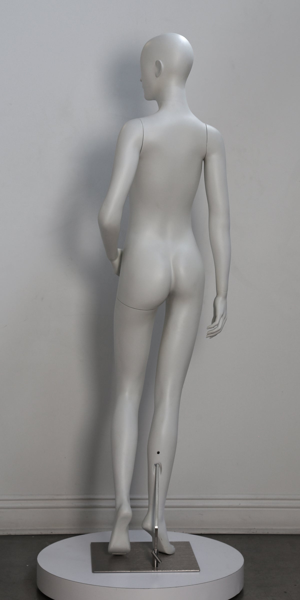 CONT-F2 - Fashion Female Mannequin, Abstract Head