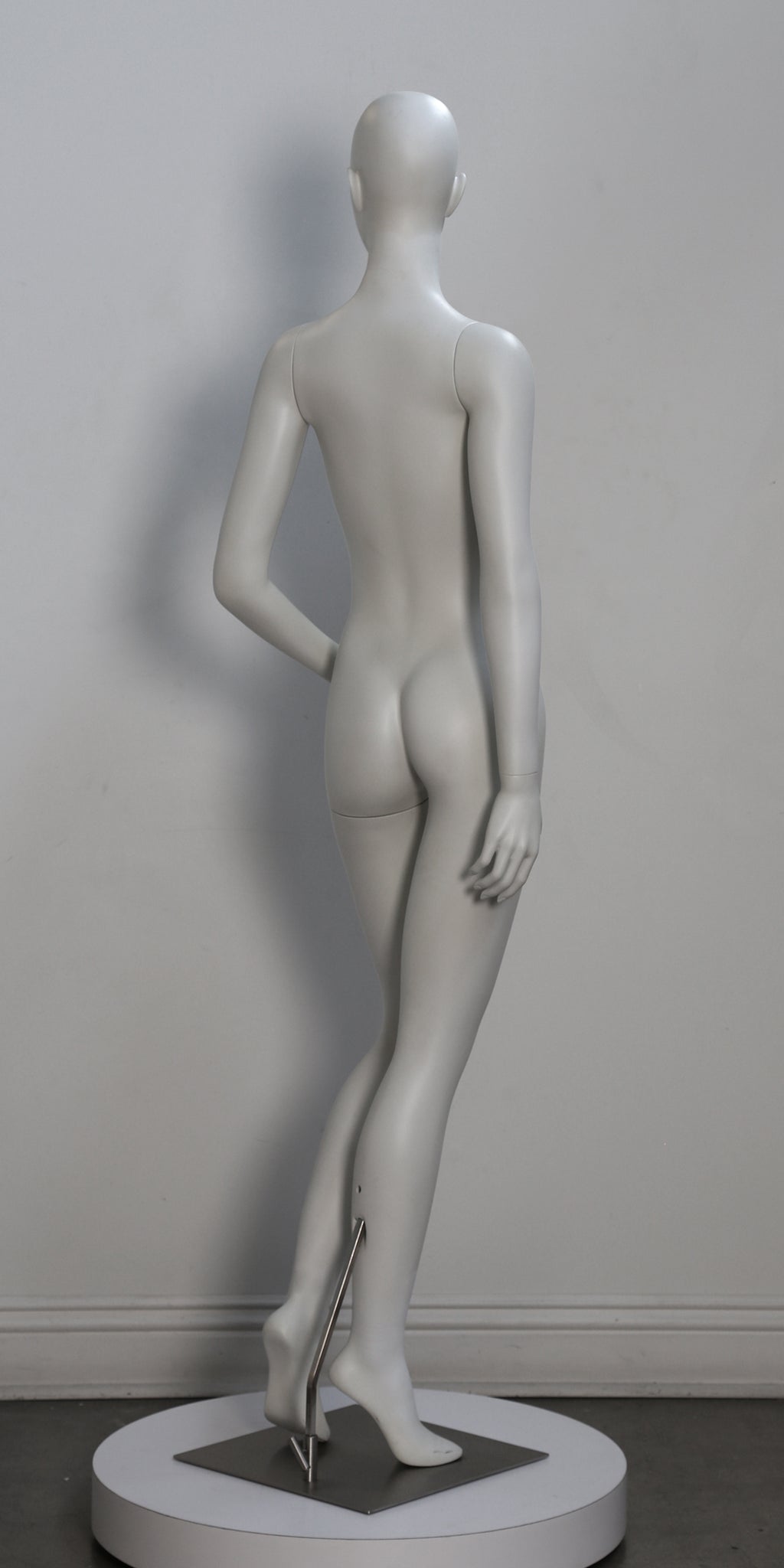 CONT-F2 - Fashion Female Mannequin, Abstract Head