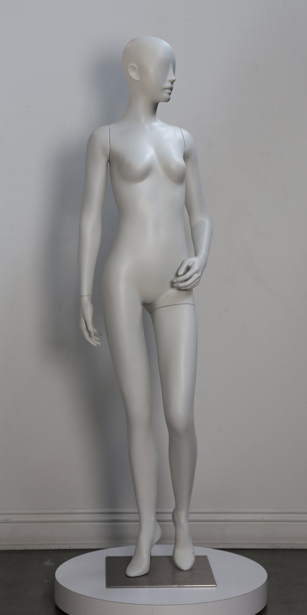 CONT-F2 - Fashion Female Mannequin, Abstract Head