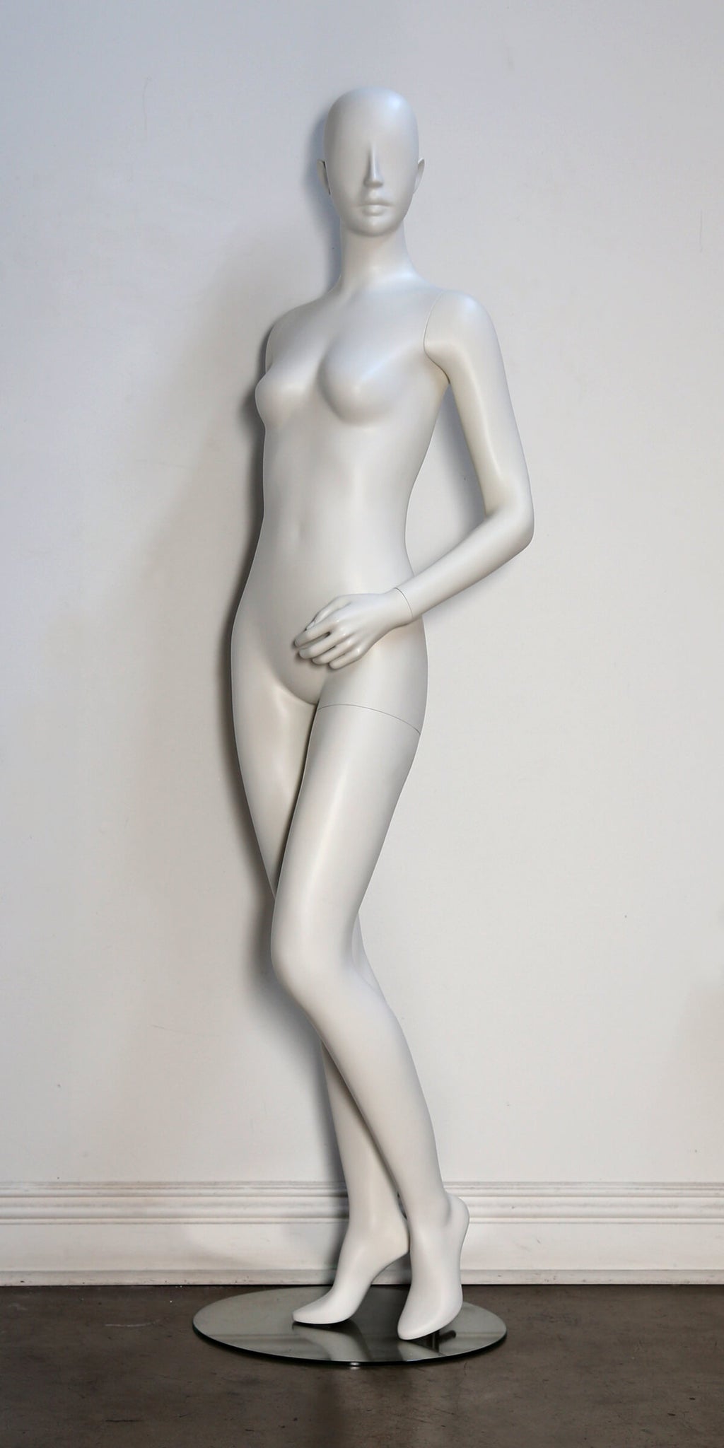 CONT-F2 - Fashion Female Mannequin, Abstract Head